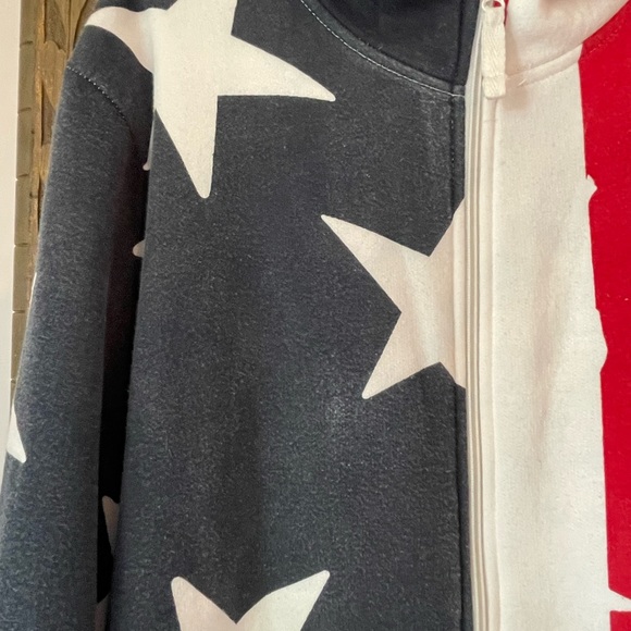Adult Onsie in American Flag Print - Unisex - Picture 3 of 12